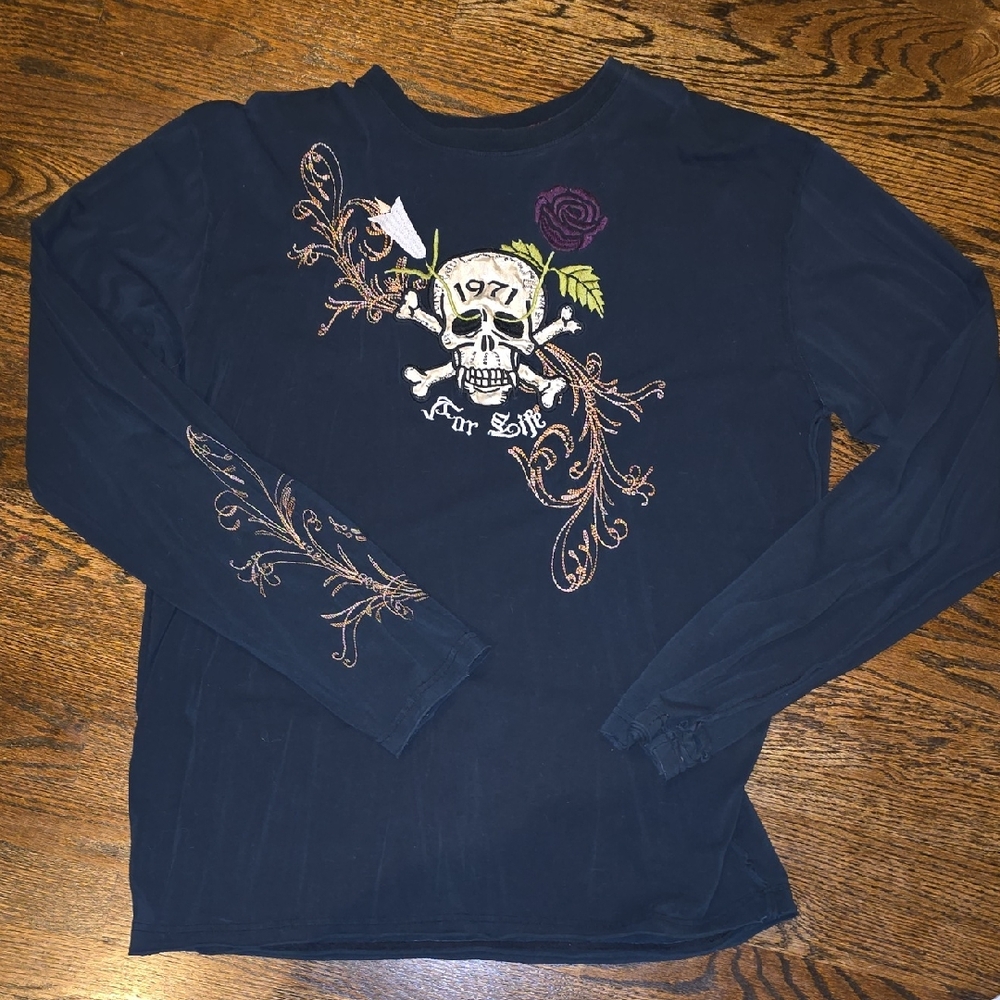 Edward Dada Embroidered Black Skull Graphic Long Sleeve Tee Shirt